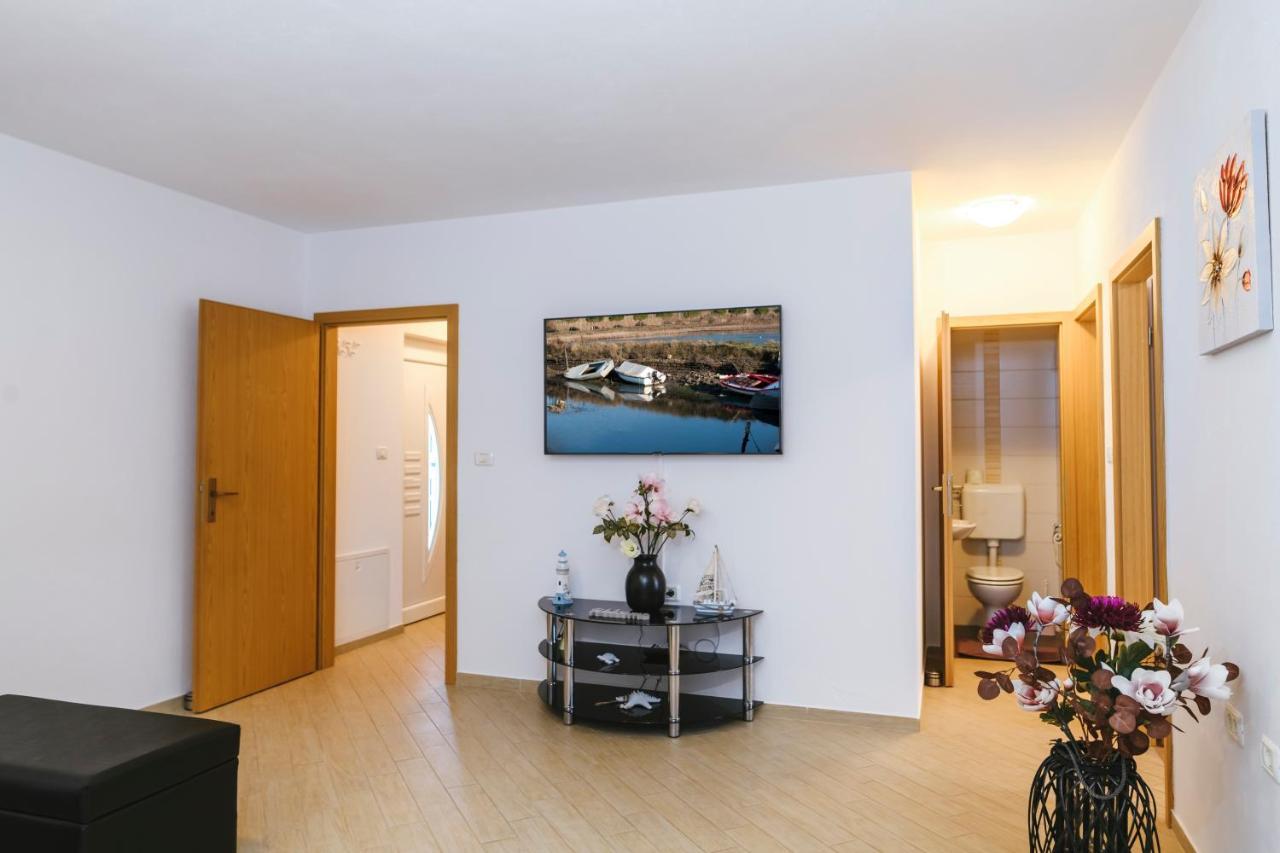Apartments Mirela Koper Luaran gambar